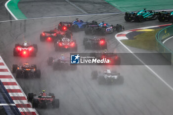 2023-07-01 - Start of the sprint race: 23 ALBON Alexander (tha), Williams Racing FW45, 31 OCON Esteban (fra), Alpine F1 Team A523, action during the 2023 Formula 1 Rolex Grosser Preis von Osterreich, 2023 Austrian Grand Prix, 9th round of the 2023 Formula One World Championship from June 30 to July 2, 2023 on the Red Bull Ring, in Spielberg, Austria - F1 - AUSTRIAN GRAND PRIX 2023 - FORMULA 1 - MOTORS