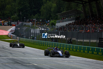 2023-07-01 - 23 ALBON Alexander (tha), Williams Racing FW45, 44 HAMILTON Lewis (gbr), Mercedes AMG F1 Team W14, action during the 2023 Formula 1 Rolex Grosser Preis von Osterreich, 2023 Austrian Grand Prix, 9th round of the 2023 Formula One World Championship from June 30 to July 2, 2023 on the Red Bull Ring, in Spielberg, Austria - F1 - AUSTRIAN GRAND PRIX 2023 - FORMULA 1 - MOTORS