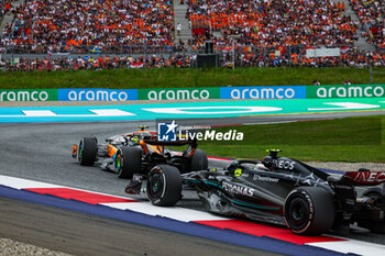 2023-07-02 - 04 NORRIS Lando (gbr), McLaren F1 Team MCL60, 44 HAMILTON Lewis (gbr), Mercedes AMG F1 Team W14, action during the 2023 Formula 1 Rolex Grosser Preis von Osterreich, 2023 Austrian Grand Prix, 9th round of the 2023 Formula One World Championship from June 30 to July 2, 2023 on the Red Bull Ring, in Spielberg, Austria - F1 - AUSTRIAN GRAND PRIX 2023 - RACE - FORMULA 1 - MOTORS