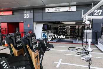 2023-07-06 - APEX APXGP garage for the F1 movie by Apple Studios / Bruckheimer Films during the 2023 Formula 1 Aramco British Grand Prix, 10th round of the 2023 Formula One World Championship from July 7 to 9, 2023 on the Silverstone Circuit, in Silverstone, United Kingdom - F1 - BRITISH GRAND PRIX 2023 - FORMULA 1 - MOTORS