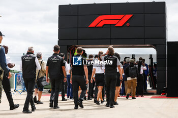 2023-07-06 - APEX APXGP Team crew in the paddock for the F1 movie by Apple Studios / Bruckheimer Films during the 2023 Formula 1 Aramco British Grand Prix, 10th round of the 2023 Formula One World Championship from July 7 to 9, 2023 on the Silverstone Circuit, in Silverstone, United Kingdom - F1 - BRITISH GRAND PRIX 2023 - FORMULA 1 - MOTORS