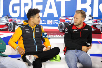 2023-07-06 - press conference MAGNUSSEN Kevin (den), Haas F1 Team VF-22 Ferrari, NORRIS Lando (gbr), McLaren F1 Team MCL36, portrait during the 2023 Formula 1 Aramco British Grand Prix, 10th round of the 2023 Formula One World Championship from July 7 to 9, 2023 on the Silverstone Circuit, in Silverstone, United Kingdom - F1 - BRITISH GRAND PRIX 2023 - FORMULA 1 - MOTORS