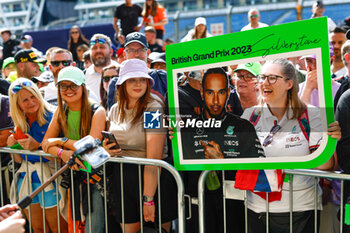 2023-07-06 - spectators, fans during the 2023 Formula 1 Aramco British Grand Prix, 10th round of the 2023 Formula One World Championship from July 7 to 9, 2023 on the Silverstone Circuit, in Silverstone, United Kingdom - F1 - BRITISH GRAND PRIX 2023 - FORMULA 1 - MOTORS