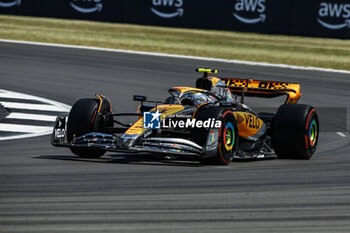 2023-07-07 - 04 NORRIS Lando (gbr), McLaren F1 Team MCL60, action during the 2023 Formula 1 Aramco British Grand Prix, 10th round of the 2023 Formula One World Championship from July 7 to 9, 2023 on the Silverstone Circuit, in Silverstone, United Kingdom - F1 - BRITISH GRAND PRIX 2023 - FORMULA 1 - MOTORS