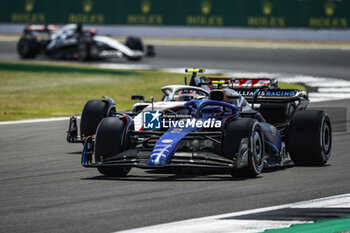 2023-07-07 - 02 SARGEANT Logan (usa), Williams Racing FW45, action 20 MAGNUSSEN Kevin (den), Haas F1 Team VF-23 Ferrari, action during the 2023 Formula 1 Aramco British Grand Prix, 10th round of the 2023 Formula One World Championship from July 7 to 9, 2023 on the Silverstone Circuit, in Silverstone, United Kingdom - F1 - BRITISH GRAND PRIX 2023 - FORMULA 1 - MOTORS