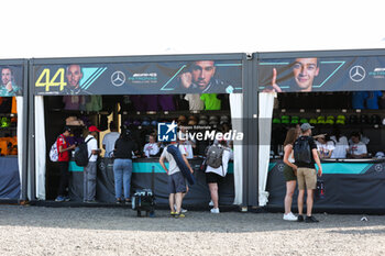 2023-07-07 - Mercedes AMG F1 Team Merchandising, illustration, fan zone during the 2023 Formula 1 Aramco British Grand Prix, 10th round of the 2023 Formula One World Championship from July 7 to 9, 2023 on the Silverstone Circuit, in Silverstone, United Kingdom - F1 - BRITISH GRAND PRIX 2023 - FORMULA 1 - MOTORS