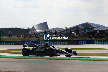 2023-07-07 - Lewis Hamilton (GBR) Mercedes W14 E Performance - FORMULA 1 ARAMCO BRITISH GRAND PRIX 2023 - PRACTICE 1 E 2 - FORMULA 1 - MOTORS
