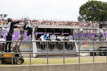 2023-07-08 - APEX APXGP backstage of the Team crew filming on the pitwall for the F1 movie by Apple Studios / Bruckheimer Films during the 2023 Formula 1 Aramco British Grand Prix, 10th round of the 2023 Formula One World Championship from July 7 to 9, 2023 on the Silverstone Circuit, in Silverstone, United Kingdom - F1 - BRITISH GRAND PRIX 2023 - FORMULA 1 - MOTORS