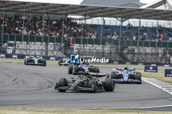 2023-07-09 - 44 HAMILTON Lewis (gbr), Mercedes AMG F1 Team W14, action 10 GASLY Pierre (fra), Alpine F1 Team A523, action during the 2023 Formula 1 Aramco British Grand Prix, 10th round of the 2023 Formula One World Championship from July 7 to 9, 2023 on the Silverstone Circuit, in Silverstone, United Kingdom - F1 - BRITISH GRAND PRIX 2023 - RACE - FORMULA 1 - MOTORS