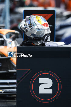 2023-07-09 - NORRIS Lando (gbr), McLaren F1 Team MCL60, helmet, casque, during the 2023 Formula 1 Aramco British Grand Prix, 10th round of the 2023 Formula One World Championship from July 7 to 9, 2023 on the Silverstone Circuit, in Silverstone, United Kingdom - F1 - BRITISH GRAND PRIX 2023 - RACE - FORMULA 1 - MOTORS