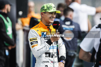 2023-07-09 - NORRIS Lando (gbr), McLaren F1 Team MCL60, portrait during the 2023 Formula 1 Aramco British Grand Prix, 10th round of the 2023 Formula One World Championship from July 7 to 9, 2023 on the Silverstone Circuit, in Silverstone, United Kingdom - F1 - BRITISH GRAND PRIX 2023 - RACE - FORMULA 1 - MOTORS
