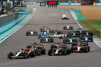 2023-07-09 - 04 NORRIS Lando (gbr), McLaren F1 Team MCL60, action 01 VERSTAPPEN Max (nld), Red Bull Racing RB19, action 81 PIASTRI Oscar (aus), McLaren F1 Team MCL60, action start of the race, depart, during the 2023 Formula 1 Aramco British Grand Prix, 10th round of the 2023 Formula One World Championship from July 7 to 9, 2023 on the Silverstone Circuit, in Silverstone, United Kingdom - F1 - BRITISH GRAND PRIX 2023 - RACE - FORMULA 1 - MOTORS