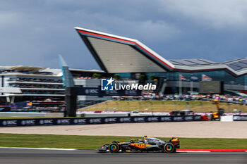 2023-07-09 - 04 NORRIS Lando (gbr), McLaren F1 Team MCL60, action during the 2023 Formula 1 Aramco British Grand Prix, 10th round of the 2023 Formula One World Championship from July 7 to 9, 2023 on the Silverstone Circuit, in Silverstone, United Kingdom - F1 - BRITISH GRAND PRIX 2023 - RACE - FORMULA 1 - MOTORS