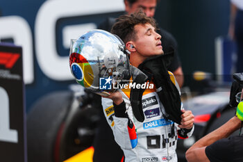 2023-07-09 - NORRIS Lando (gbr), McLaren F1 Team MCL60, portrait during the 2023 Formula 1 Aramco British Grand Prix, 10th round of the 2023 Formula One World Championship from July 7 to 9, 2023 on the Silverstone Circuit, in Silverstone, United Kingdom - F1 - BRITISH GRAND PRIX 2023 - RACE - FORMULA 1 - MOTORS