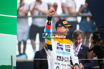 2023-07-09 - podium NORRIS Lando (gbr), McLaren F1 Team MCL60, portrait during the 2023 Formula 1 Aramco British Grand Prix, 10th round of the 2023 Formula One World Championship from July 7 to 9, 2023 on the Silverstone Circuit, in Silverstone, United Kingdom - F1 - BRITISH GRAND PRIX 2023 - RACE - FORMULA 1 - MOTORS