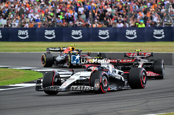 2023-07-09 - 22 TSUNODA Yuki (jap), Scuderia AlphaTauri AT04, action during the 2023 Formula 1 Aramco British Grand Prix, 10th round of the 2023 Formula One World Championship from July 7 to 9, 2023 on the Silverstone Circuit, in Silverstone, United Kingdom - F1 - BRITISH GRAND PRIX 2023 - RACE - FORMULA 1 - MOTORS