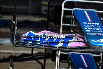 2023-07-20 - Alpine F1 Team A523, mechanical detail of the front wing during the 2023 Formula 1 Qatar Airways Hungarian Grand Prix, 11th round of the 2023 Formula One World Championship from July 21 to 23, 2023 on the Hungaroring, in Mogyorod, Hungary - F1 - HUNGARIAN GRAND PRIX 2023 - FORMULA 1 - MOTORS