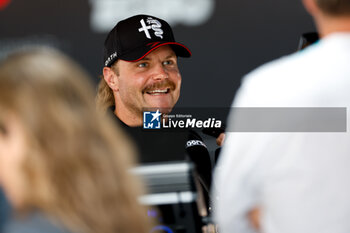 2023-07-20 - BOTTAS Valtteri (fin), Alfa Romeo F1 Team Stake C43, portrait during the 2023 Formula 1 Qatar Airways Hungarian Grand Prix, 11th round of the 2023 Formula One World Championship from July 21 to 23, 2023 on the Hungaroring, in Mogyorod, Hungary - F1 - HUNGARIAN GRAND PRIX 2023 - FORMULA 1 - MOTORS