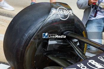 2023-07-21 - Red Bull Racing RB19, mechanical detail of the braking cooling system and wheel during the 2023 Formula 1 Qatar Airways Hungarian Grand Prix, 11th round of the 2023 Formula One World Championship from July 21 to 23, 2023 on the Hungaroring, in Mogyorod, Hungary - F1 - HUNGARIAN GRAND PRIX 2023 - FORMULA 1 - MOTORS