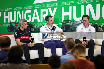 2023-07-21 - PUJOLAR Xevi (spa), Head of Trackside Engineering F1 of Alfa Romeo F1 Team Stake, ROBSON Dave (gb), Williams Racing, SHOVLIN Andrew (gbr), Mercedes AMG F1 Team, portrait, during the 2023 Formula 1 Qatar Airways Hungarian Grand Prix, 11th round of the 2023 Formula One World Championship from July 21 to 23, 2023 on the Hungaroring, in Mogyorod, Hungary - F1 - HUNGARIAN GRAND PRIX 2023 - FORMULA 1 - MOTORS