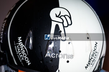2023-07-21 - ALBON Alexander (tha), Williams Racing FW45, portrait helmet during the 2023 Formula 1 Qatar Airways Hungarian Grand Prix, 11th round of the 2023 Formula One World Championship from July 21 to 23, 2023 on the Hungaroring, in Mogyorod, Hungary - F1 - HUNGARIAN GRAND PRIX 2023 - FORMULA 1 - MOTORS