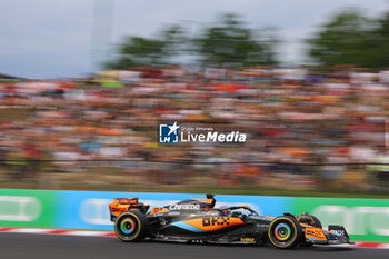 2023-07-21 - 81 PIASTRI Oscar (aus), McLaren F1 Team MCL60, action during the 2023 Formula 1 Qatar Airways Hungarian Grand Prix, 11th round of the 2023 Formula One World Championship from July 21 to 23, 2023 on the Hungaroring, in Mogyorod, Hungary - F1 - HUNGARIAN GRAND PRIX 2023 - FORMULA 1 - MOTORS