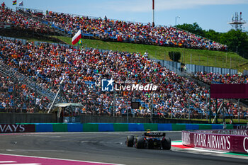 2023-07-22 - 11 PEREZ Sergio (mex), Red Bull Racing RB19, action during the 2023 Formula 1 Qatar Airways Hungarian Grand Prix, 11th round of the 2023 Formula One World Championship from July 21 to 23, 2023 on the Hungaroring, in Mogyorod, Hungary - F1 - HUNGARIAN GRAND PRIX 2023 - FORMULA 1 - MOTORS