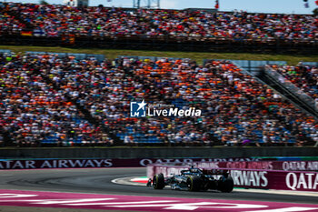 2023-07-22 - 63 RUSSELL George (gbr), Mercedes AMG F1 Team W14, action during the 2023 Formula 1 Qatar Airways Hungarian Grand Prix, 11th round of the 2023 Formula One World Championship from July 21 to 23, 2023 on the Hungaroring, in Mogyorod, Hungary - F1 - HUNGARIAN GRAND PRIX 2023 - FORMULA 1 - MOTORS