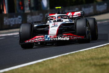 2023-07-22 - 27 HULKENBERG Nico (ger), Haas F1 Team VF-23 Ferrari, action during the 2023 Formula 1 Qatar Airways Hungarian Grand Prix, 11th round of the 2023 Formula One World Championship from July 21 to 23, 2023 on the Hungaroring, in Mogyorod, Hungary - F1 - HUNGARIAN GRAND PRIX 2023 - FORMULA 1 - MOTORS