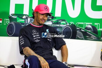 2023-07-22 - HAMILTON Lewis (gbr), Mercedes AMG F1 Team W14, portrait during the 2023 Formula 1 Qatar Airways Hungarian Grand Prix, 11th round of the 2023 Formula One World Championship from July 21 to 23, 2023 on the Hungaroring, in Mogyorod, Hungary - F1 - HUNGARIAN GRAND PRIX 2023 - FORMULA 1 - MOTORS
