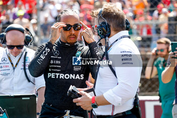 2023-07-23 - HAMILTON Lewis (gbr), Mercedes AMG F1 Team W14, portrait during the 2023 Formula 1 Qatar Airways Hungarian Grand Prix, 11th round of the 2023 Formula One World Championship from July 21 to 23, 2023 on the Hungaroring, in Mogyorod, Hungary - F1 - HUNGARIAN GRAND PRIX 2023 - RACE - FORMULA 1 - MOTORS