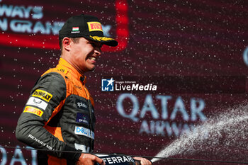 2023-07-23 - NORRIS Lando (gbr), McLaren F1 Team MCL60, portrait podium during the 2023 Formula 1 Qatar Airways Hungarian Grand Prix, 11th round of the 2023 Formula One World Championship from July 21 to 23, 2023 on the Hungaroring, in Mogyorod, Hungary - F1 - HUNGARIAN GRAND PRIX 2023 - RACE - FORMULA 1 - MOTORS