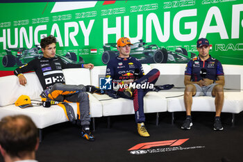 2023-07-23 - NORRIS Lando (gbr), McLaren F1 Team MCL60, VERSTAPPEN Max (ned), Red Bull Racing RB19, PEREZ Sergio (mex), Red Bull Racing RB19, portrait during the 2023 Formula 1 Qatar Airways Hungarian Grand Prix, 11th round of the 2023 Formula One World Championship from July 21 to 23, 2023 on the Hungaroring, in Mogyorod, Hungary - F1 - HUNGARIAN GRAND PRIX 2023 - RACE - FORMULA 1 - MOTORS