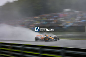 2023-07-28 - 04 NORRIS Lando (gbr), McLaren F1 Team MCL60, action rain, pluie, during the 2023 Formula 1 MSC Cruises Belgian Grand Prix, 12th round of the 2023 Formula One World Championship from July 28 to 30, 2023 on the Circuit de Spa-Francorchamps, in Stavelot, Belgium - F1 - BELGIAN GRAND PRIX 2023 - FORMULA 1 - MOTORS