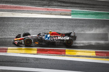 2023-07-28 - 11 PEREZ Sergio (mex), Red Bull Racing RB19, action, rain, pluie, during the 2023 Formula 1 MSC Cruises Belgian Grand Prix, 12th round of the 2023 Formula One World Championship from July 28 to 30, 2023 on the Circuit de Spa-Francorchamps, in Stavelot, Belgium - F1 - BELGIAN GRAND PRIX 2023 - FORMULA 1 - MOTORS
