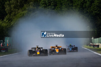 2023-07-29 - 01 VERSTAPPEN Max (nld), Red Bull Racing RB19, 81 PIASTRI Oscar (aus), McLaren F1 Team MCL60, 10 GASLY Pierre (fra), Alpine F1 Team A523, action during the 2023 Formula 1 MSC Cruises Belgian Grand Prix, 12th round of the 2023 Formula One World Championship from July 28 to 30, 2023 on the Circuit de Spa-Francorchamps, in Stavelot, Belgium - F1 - BELGIAN GRAND PRIX 2023 - FORMULA 1 - MOTORS