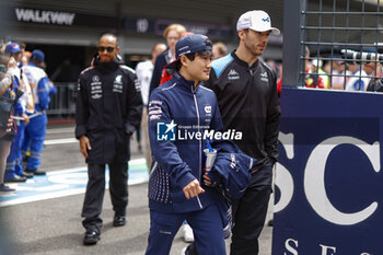 2023-07-30 - TSUNODA Yuki (jap), Scuderia AlphaTauri AT04, GASLY Pierre (fra), Alpine F1 Team A523, portrait, drivers parade, during the 2023 Formula 1 MSC Cruises Belgian Grand Prix, 12th round of the 2023 Formula One World Championship from July 28 to 30, 2023 on the Circuit de Spa-Francorchamps, in Stavelot, Belgium - F1 - BELGIAN GRAND PRIX 2023 - RACE - FORMULA 1 - MOTORS