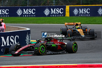 2023-07-30 - 24 ZHOU Guanyu (chi), Alfa Romeo F1 Team Stake C43, 04 NORRIS Lando (gbr), McLaren F1 Team MCL60, action during the 2023 Formula 1 MSC Cruises Belgian Grand Prix, 12th round of the 2023 Formula One World Championship from July 28 to 30, 2023 on the Circuit de Spa-Francorchamps, in Stavelot, Belgium - F1 - BELGIAN GRAND PRIX 2023 - RACE - FORMULA 1 - MOTORS