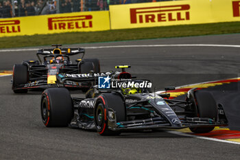 2023-07-30 - 44 HAMILTON Lewis (gbr), Mercedes AMG F1 Team W14, 01 VERSTAPPEN Max (nld), Red Bull Racing RB19, action during the 2023 Formula 1 MSC Cruises Belgian Grand Prix, 12th round of the 2023 Formula One World Championship from July 28 to 30, 2023 on the Circuit de Spa-Francorchamps, in Stavelot, Belgium - F1 - BELGIAN GRAND PRIX 2023 - RACE - FORMULA 1 - MOTORS