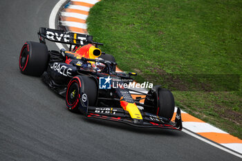 2023-08-25 - 01 VERSTAPPEN Max (nld), Red Bull Racing RB19, action during the 2023 Formula 1 Heineken Dutch Grand Prix, 13th round of the 2023 Formula One World Championship from August 25 to 28, 2023 on the Zandvoort Circuit, in Zandvoort, Netherlands - F1 - DUTCH GRAND PRIX 2023 - FORMULA 1 - MOTORS