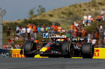 2023-08-25 - 11 PEREZ Sergio (mex), Red Bull Racing RB19, action during the 2023 Formula 1 Heineken Dutch Grand Prix, 13th round of the 2023 Formula One World Championship from August 25 to 28, 2023 on the Zandvoort Circuit, in Zandvoort, Netherlands - F1 - DUTCH GRAND PRIX 2023 - FORMULA 1 - MOTORS