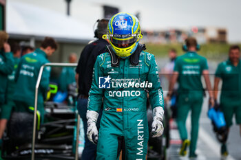 2023-08-26 - ALONSO Fernando (spa), Aston Martin F1 Team AMR23, portrait during the 2023 Formula 1 Heineken Dutch Grand Prix, 13th round of the 2023 Formula One World Championship from August 25 to 28, 2023 on the Zandvoort Circuit, in Zandvoort, Netherlands - F1 - DUTCH GRAND PRIX 2023 - FORMULA 1 - MOTORS