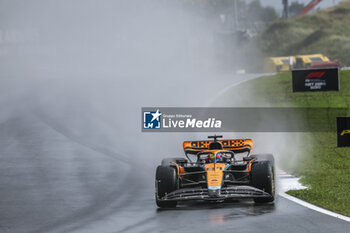 2023-08-26 - 81 PIASTRI Oscar (aus), McLaren F1 Team MCL60, action during the 2023 Formula 1 Heineken Dutch Grand Prix, 13th round of the 2023 Formula One World Championship from August 25 to 28, 2023 on the Zandvoort Circuit, in Zandvoort, Netherlands - F1 - DUTCH GRAND PRIX 2023 - FORMULA 1 - MOTORS