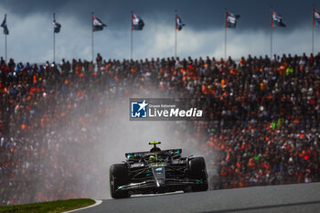 2023-08-26 - 44 HAMILTON Lewis (gbr), Mercedes AMG F1 Team W14, action during the 2023 Formula 1 Heineken Dutch Grand Prix, 13th round of the 2023 Formula One World Championship from August 25 to 28, 2023 on the Zandvoort Circuit, in Zandvoort, Netherlands - F1 - DUTCH GRAND PRIX 2023 - FORMULA 1 - MOTORS