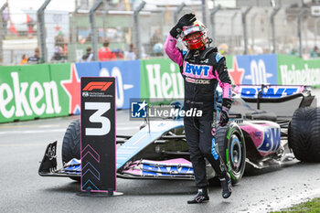 2023-08-27 - GASLY Pierre (fra), Alpine F1 Team A523, celebrating podium during the 2023 Formula 1 Heineken Dutch Grand Prix, 13th round of the 2023 Formula One World Championship from August 25 to 28, 2023 on the Zandvoort Circuit, in Zandvoort, Netherlands - F1 - DUTCH GRAND PRIX 2023 - RACE - FORMULA 1 - MOTORS