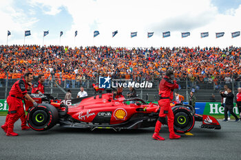 2023-08-27 - 16 LECLERC Charles (mco), Scuderia Ferrari SF-23, starting grid during the 2023 Formula 1 Heineken Dutch Grand Prix, 13th round of the 2023 Formula One World Championship from August 25 to 28, 2023 on the Zandvoort Circuit, in Zandvoort, Netherlands - F1 - DUTCH GRAND PRIX 2023 - RACE - FORMULA 1 - MOTORS