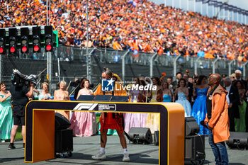 2023-08-27 - DJ La Fuente on the starting grid during the 2023 Formula 1 Heineken Dutch Grand Prix, 13th round of the 2023 Formula One World Championship from August 25 to 28, 2023 on the Zandvoort Circuit, in Zandvoort, Netherlands - F1 - DUTCH GRAND PRIX 2023 - RACE - FORMULA 1 - MOTORS