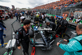 2023-08-27 - HAMILTON Lewis (gbr), Mercedes AMG F1 Team W14, portrait during the 2023 Formula 1 Heineken Dutch Grand Prix, 13th round of the 2023 Formula One World Championship from August 25 to 28, 2023 on the Zandvoort Circuit, in Zandvoort, Netherlands - F1 - DUTCH GRAND PRIX 2023 - RACE - FORMULA 1 - MOTORS