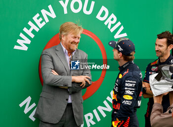 2023-08-27 - Willem-Alexander of the Netherlands with VERSTAPPEN Max (ned), Red Bull Racing RB19, portrait during the 2023 Formula 1 Heineken Dutch Grand Prix, 13th round of the 2023 Formula One World Championship from August 25 to 28, 2023 on the Zandvoort Circuit, in Zandvoort, Netherlands - F1 - DUTCH GRAND PRIX 2023 - RACE - FORMULA 1 - MOTORS