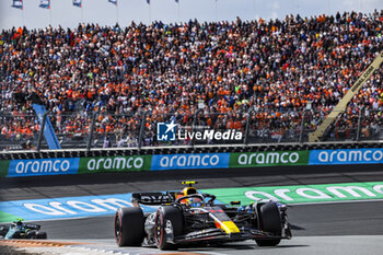 2023-08-27 - 11 PEREZ Sergio (mex), Red Bull Racing RB19, action during the 2023 Formula 1 Heineken Dutch Grand Prix, 13th round of the 2023 Formula One World Championship from August 25 to 28, 2023 on the Zandvoort Circuit, in Zandvoort, Netherlands - F1 - DUTCH GRAND PRIX 2023 - RACE - FORMULA 1 - MOTORS